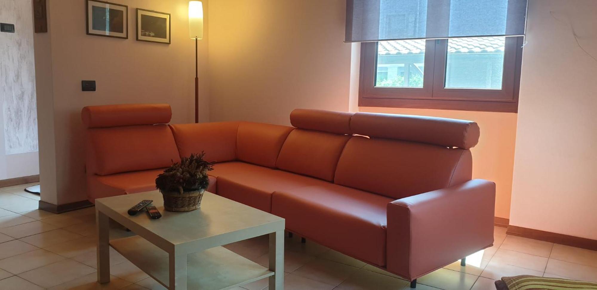 Villa Iris -Pet Friendly Stay - Garden - Private Parking- Bike Friendly Holiday House Colico Buitenkant foto