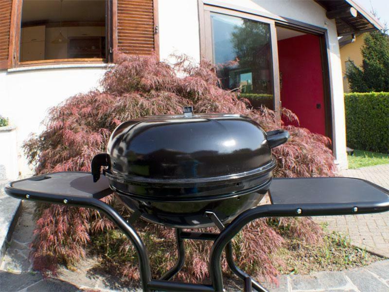 Villa Iris -Pet Friendly Stay - Garden - Private Parking- Bike Friendly Holiday House Colico Buitenkant foto